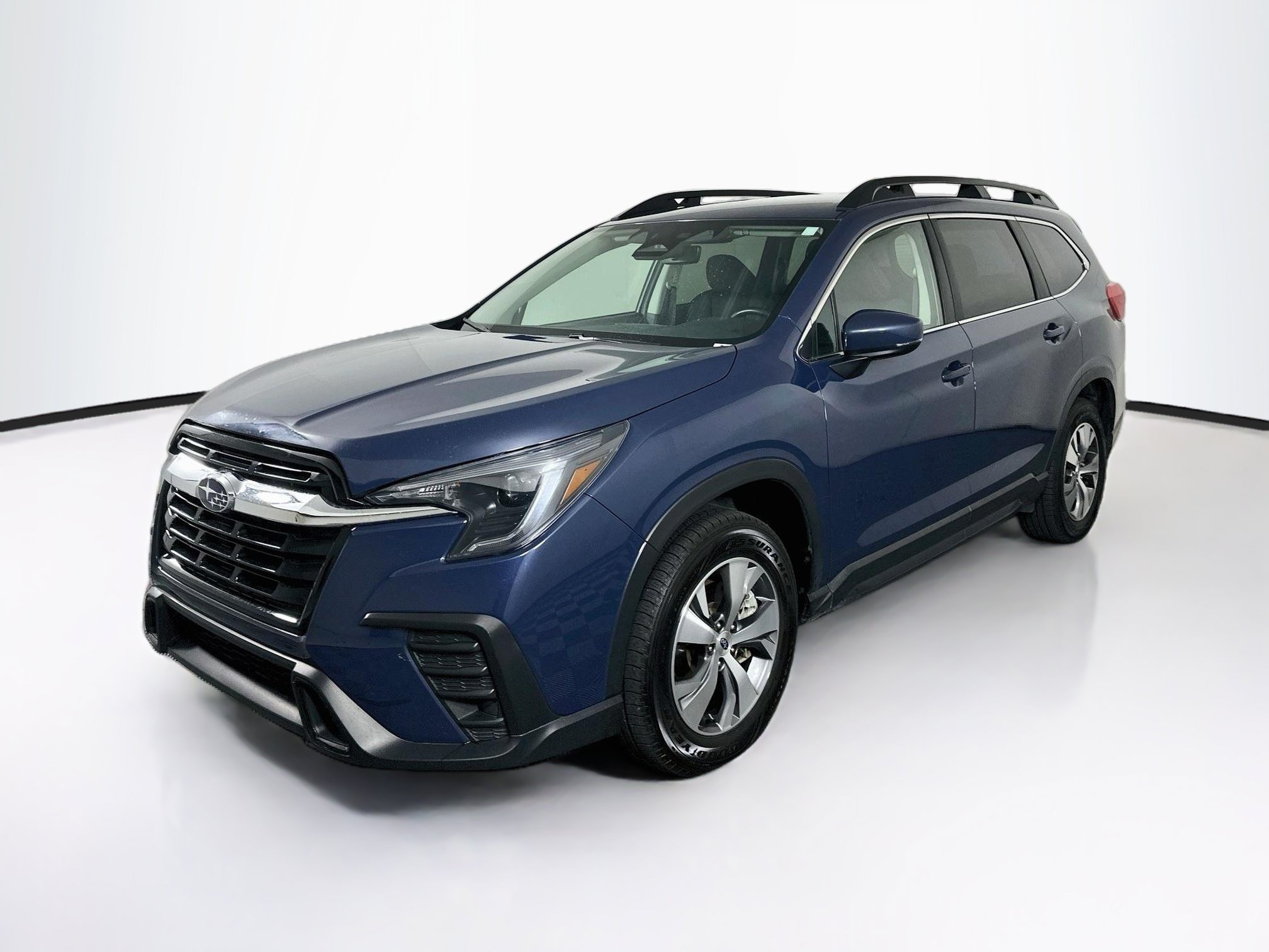 Used 2025 Subaru Ascent Premium AWD/4WD image 3