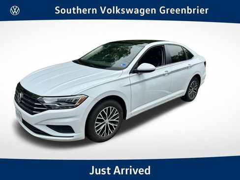 Used 2020 Volkswagen Jetta SE FWD image 1