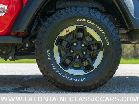 Used 2020 Jeep Gladiator Sport w/ Technology Group image 17