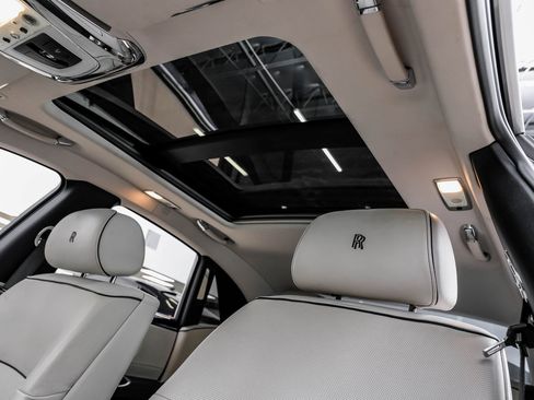 Used 2014 Rolls-Royce Ghost image 33