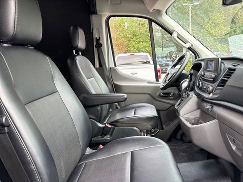 Used 2023 Ford Transit 250 Medium Roof AWD w/ Load Area Protection Package image 28