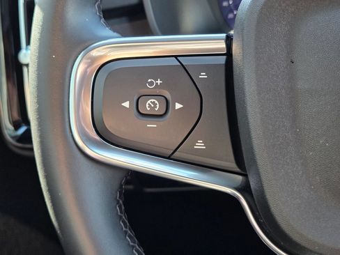 Used 2023 Volvo XC40 Recharge Plus w/ Protection Package Premier AWD/4WD image 31