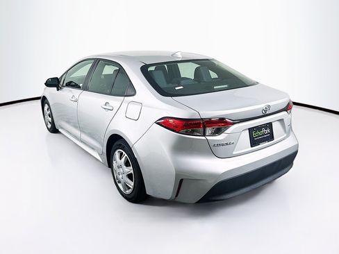Used 2024 Toyota Corolla LE FWD image 5
