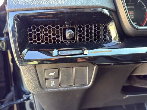 Used 2025 Honda CR-V EX-L image 13