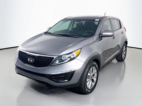 Used 2016 Kia Sportage LX image 4
