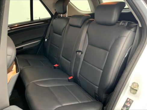 Used 2010 Mercedes-Benz ML 350 2WD image 17