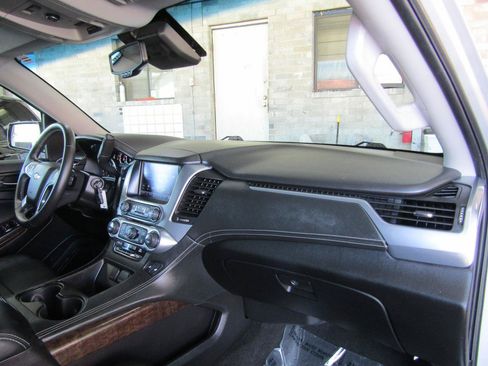 Used 2017 Chevrolet Tahoe LT AWD/4WD image 11