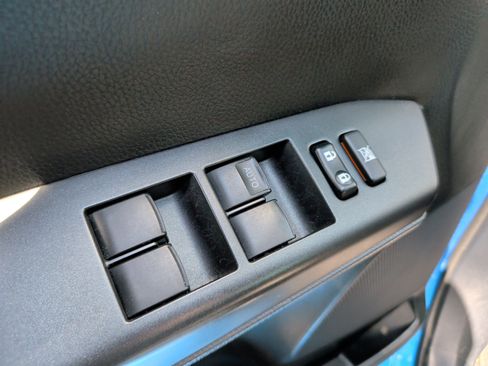 Used 2018 Toyota RAV4 XLE AWD/4WD image 31