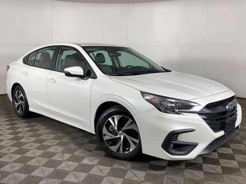 Used 2025 Subaru Legacy Premium AWD/4WD image 1