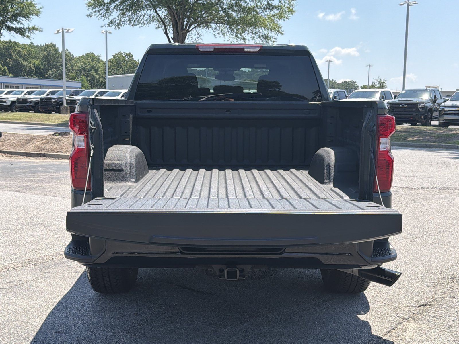 Used 2025 Chevrolet Silverado 1500 Custom Trail Boss w/ Turbomax Blackout Package AWD/4WD image 33