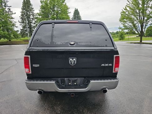 Used 2018 RAM 1500 Laramie AWD/4WD image 5