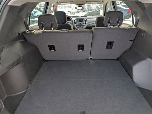 Used 2020 Chevrolet Equinox LS image 18