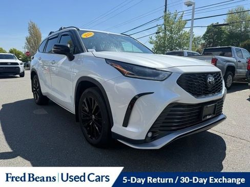 Used 2023 Toyota Highlander XSE AWD/4WD image 1