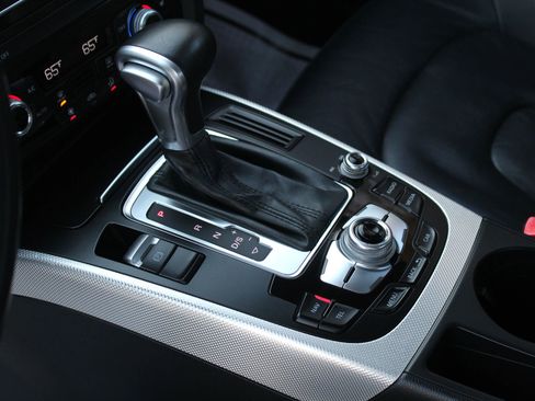 Used 2015 Audi A4 2.0T Premium w/ Audi MMI Navigation image 23