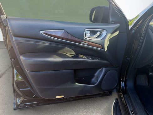 Used 2019 INFINITI QX60 Luxe w/ Sensory Package FWD image 23