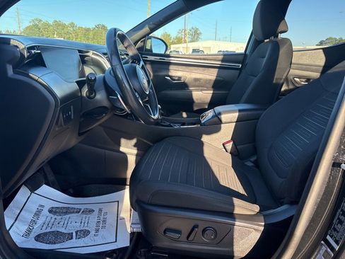 Used 2022 Hyundai Santa Cruz SEL Premium image 16