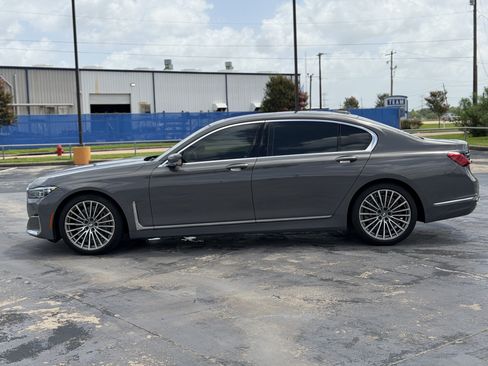 Used 2020 BMW 750i xDrive w/ Executive Package AWD/4WD image 15