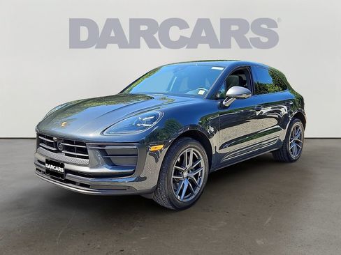 Used 2025 Porsche Macan Turbo AWD/4WD image 3