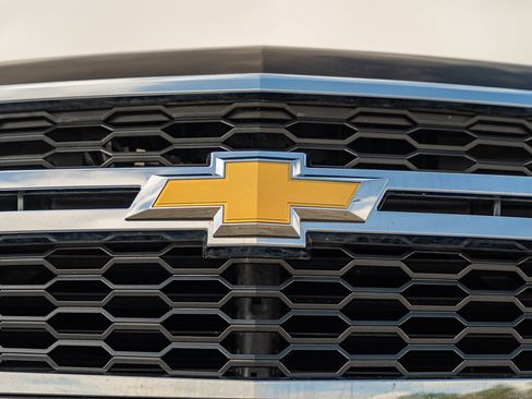 Used 2018 Chevrolet Tahoe LS w/ Max Trailering Package image 11