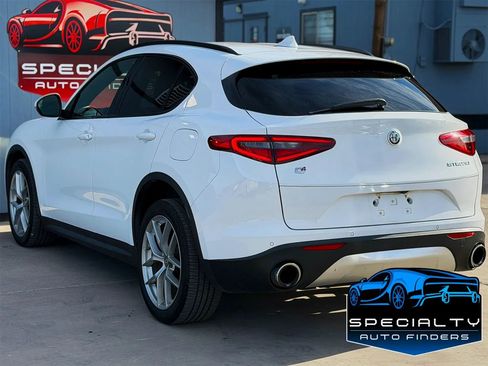 Used 2018 Alfa Romeo Stelvio Ti Sport image 4