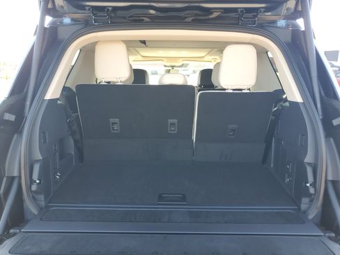 New 2027 Lincoln Navigator Reserve w/ Jet Appearance Package AWD/4WD image 32