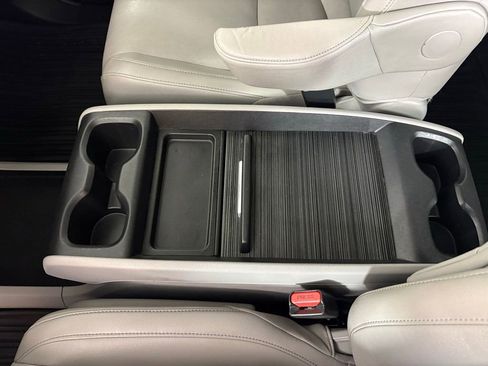 Used 2018 Honda Odyssey EX-L image 27