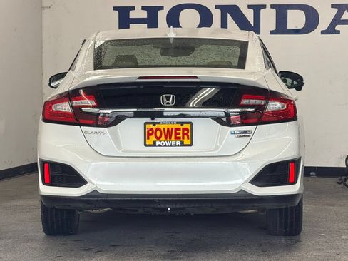 Used 2020 Honda Clarity Touring image 4