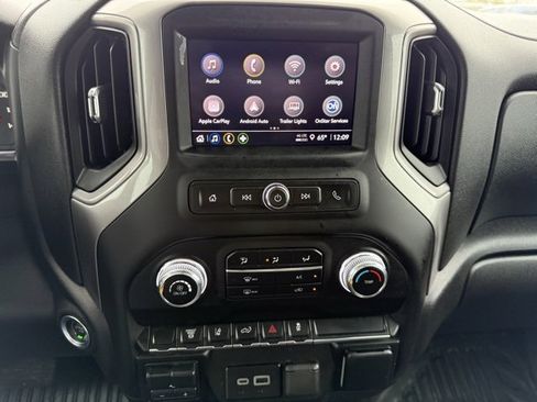 Used 2024 GMC Sierra 3500 Pro w/ Convenience Package image 19