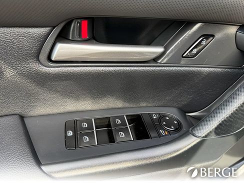 Used 2024 MAZDA CX-50 AWD 2.5 S w/ Preferred Package image 22