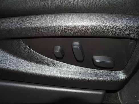 Used 2018 Chevrolet Tahoe Premier AWD/4WD image 29