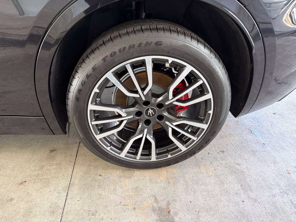 Used 2025 Maserati Grecale GT AWD/4WD image 20