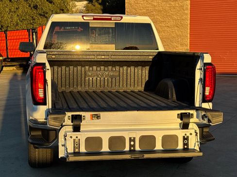 New 2026 GMC Sierra 1500 SLT w/ SLT Premium Plus Package image 9