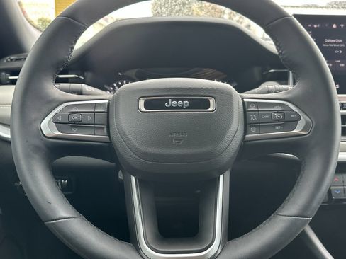 Certified 2024 Jeep Compass Limited image 23