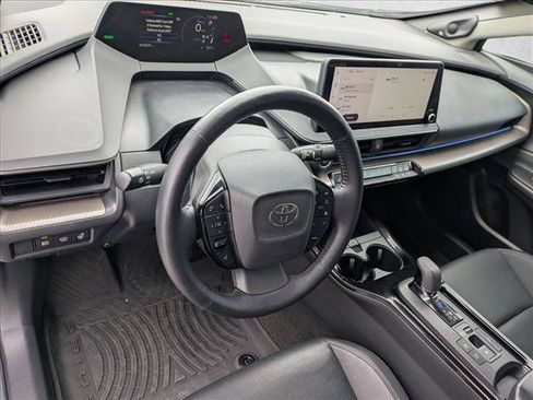 Used 2023 Toyota Prius Limited FWD image 10