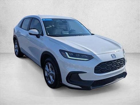 Certified 2024 Honda HR-V LX image 3