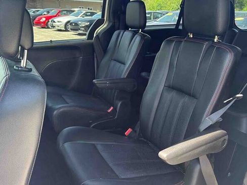 Used 2019 Dodge Grand Caravan GT FWD image 13