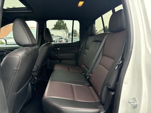 Used 2022 Honda Ridgeline Black Edition image 14