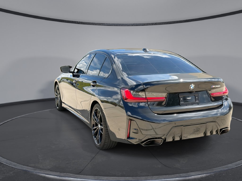 Used 2023 BMW M340i RWD image 10