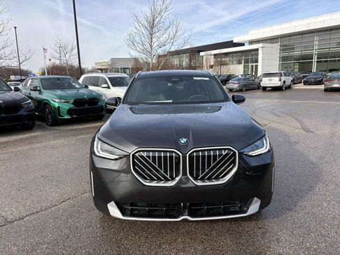 Used 2026 BMW X3 xDrive30 w/ Premium Package image 2