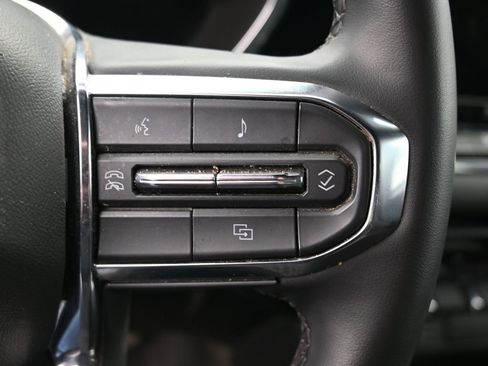 Used 2025 GMC Canyon Elevation image 31