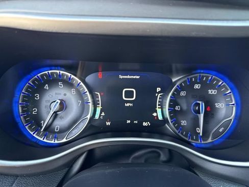 New 2027 Chrysler Pacifica Select FWD image 33