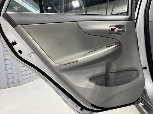 Used 2010 Toyota Corolla FWD image 28