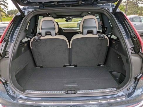 Certified 2026 Volvo XC90 B6 Plus w/ Protection Package Premier AWD/4WD image 13
