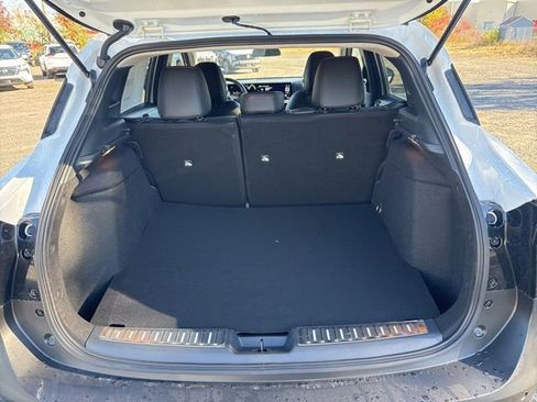 New 2026 Nissan Kicks SR w/ SR Premium Package image 8