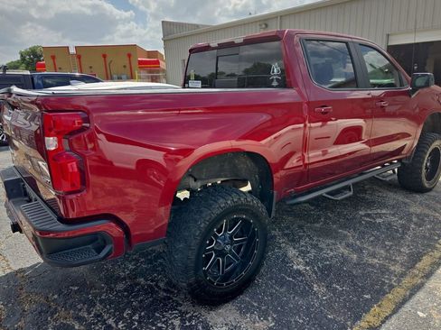Used 2019 Chevrolet Silverado 1500 RST AWD/4WD image 2