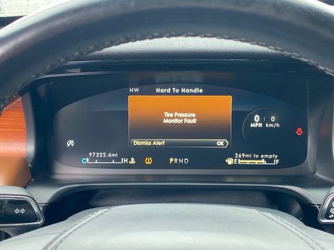 Used 2020 Lincoln Aviator Reserve w/ Equipment Group 202A image 18