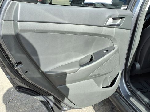 Used 2016 Hyundai Tucson Limited image 8