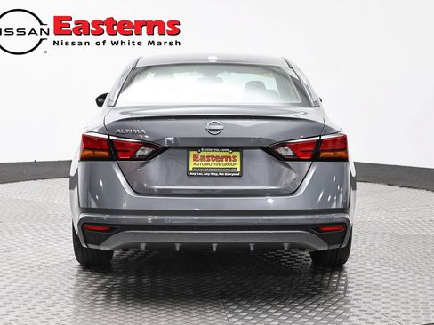 Used 2025 Nissan Altima 2.5 SV FWD image 6