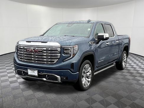 Used 2024 GMC Sierra 1500 Denali w/ Denali Reserve Package image 3
