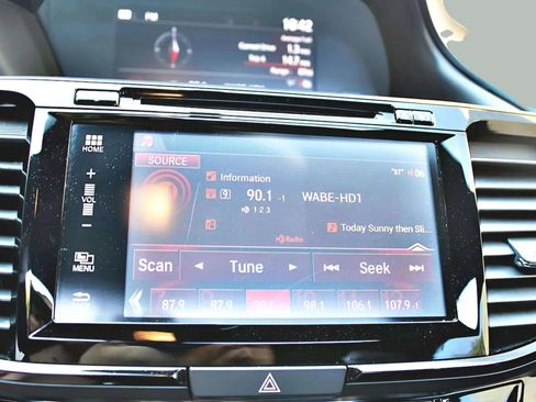 Used 2017 Honda Accord EX-L image 23